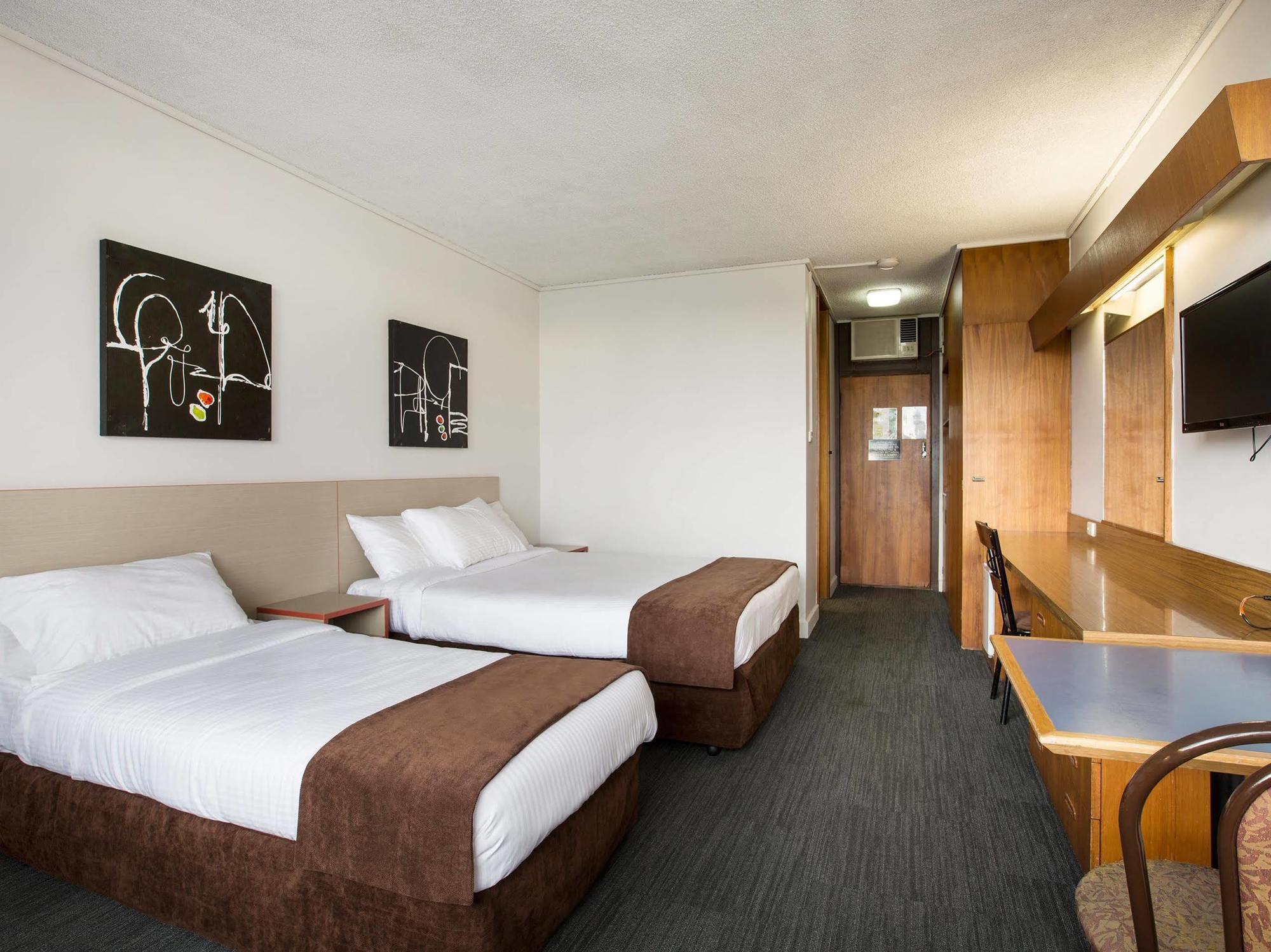 ไนท์แคป แอท วอลต์ซิง มาทิลดา โฮเต็ล Hotel สปริงเวล ภายนอก รูปภาพ